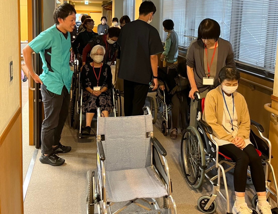 ボランティアの方への介助方法レクチャー